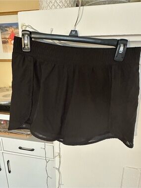 Gaiam Women's Black Athletic Shorts